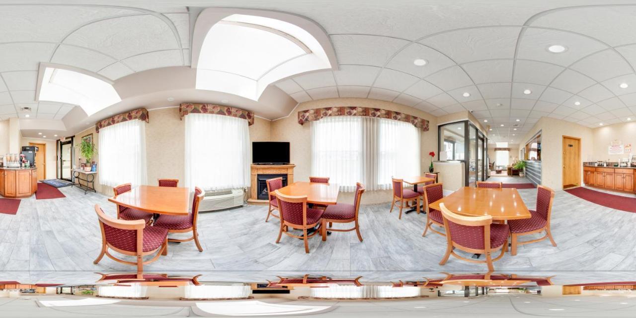 Rodeway Inn Weedsport Extérieur photo