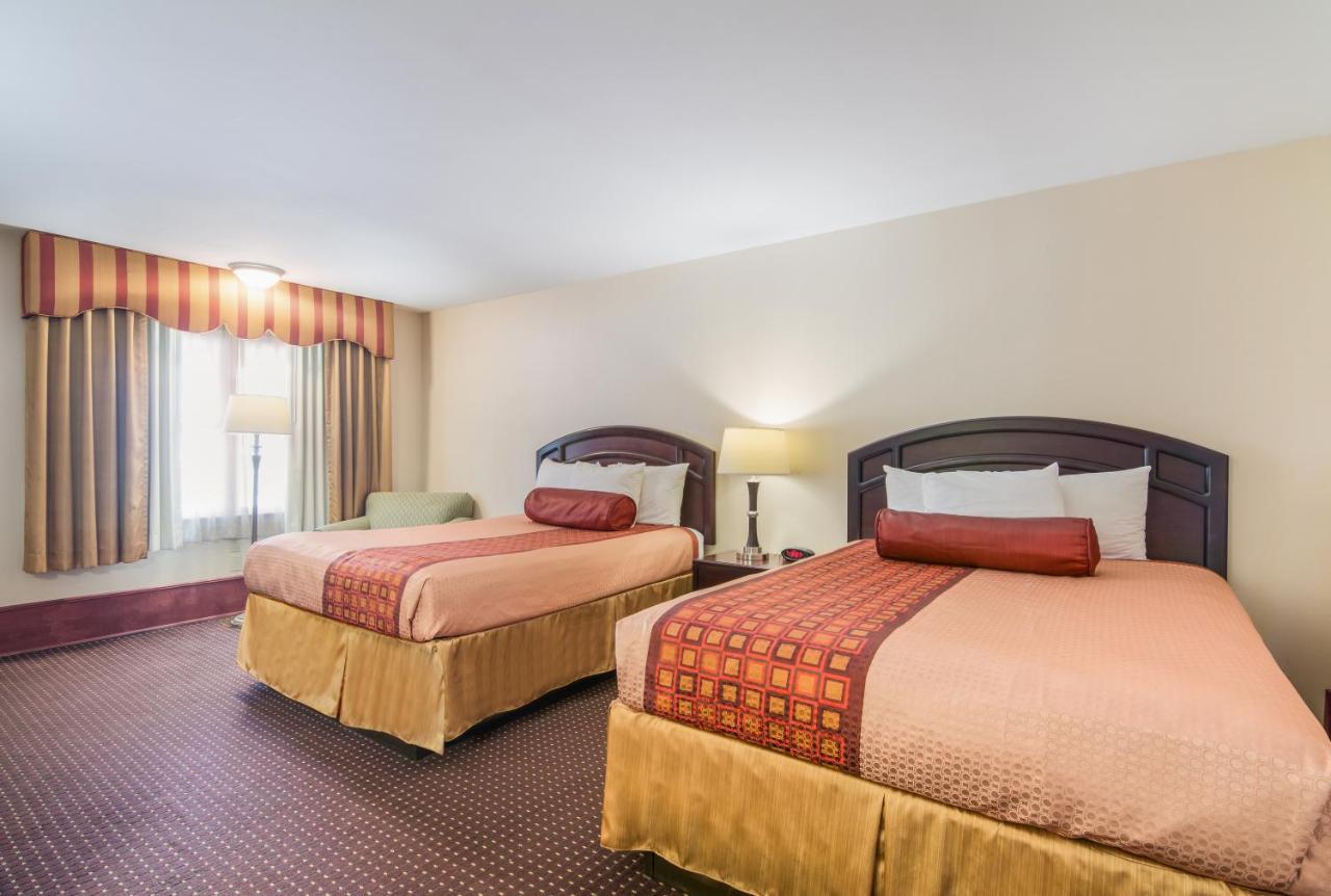 Rodeway Inn Weedsport Extérieur photo