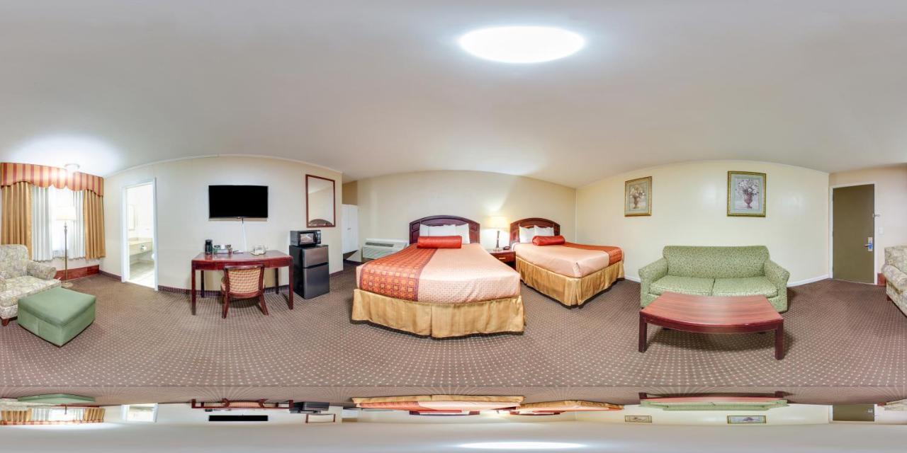 Rodeway Inn Weedsport Extérieur photo
