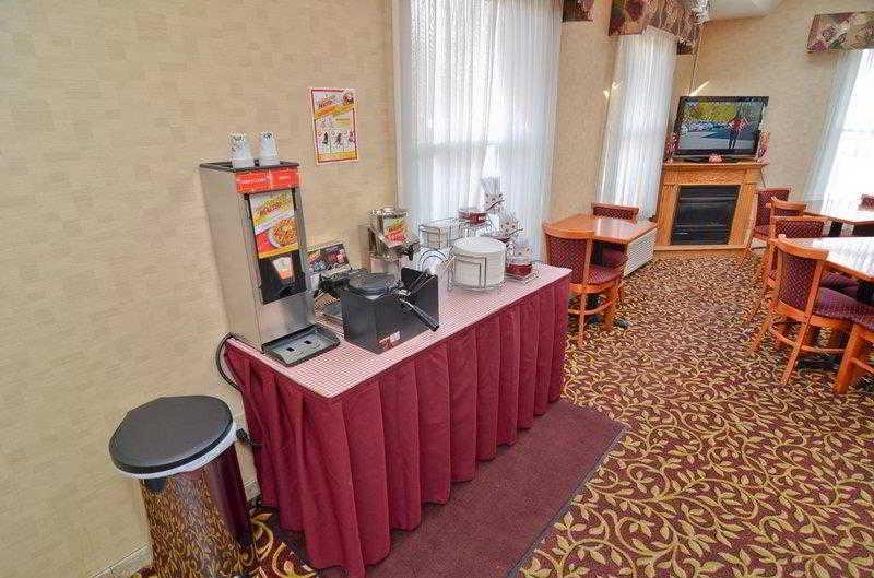 Rodeway Inn Weedsport Extérieur photo