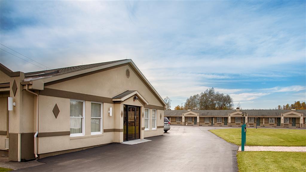 Rodeway Inn Weedsport Extérieur photo