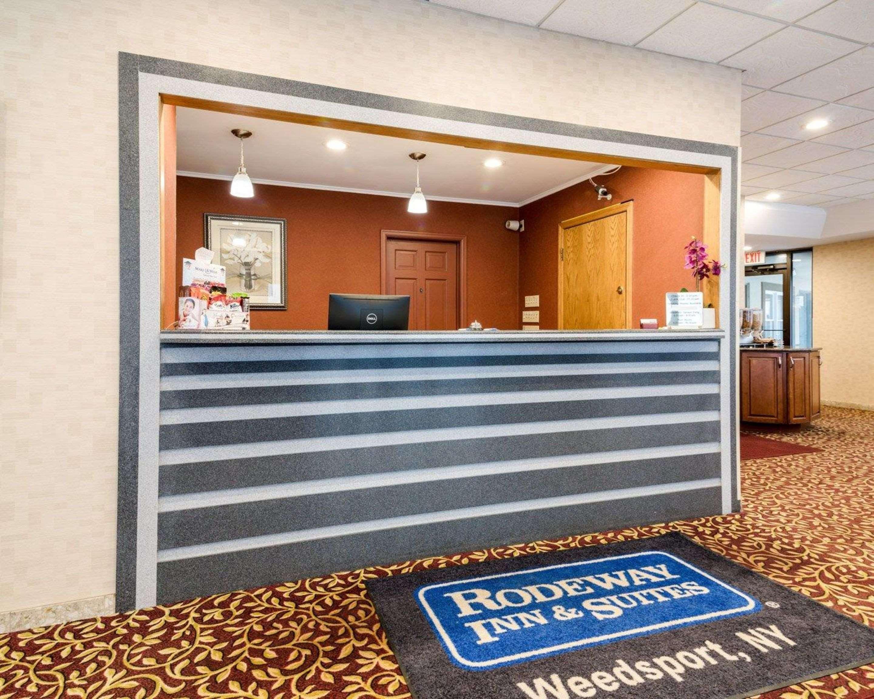 Rodeway Inn Weedsport Extérieur photo
